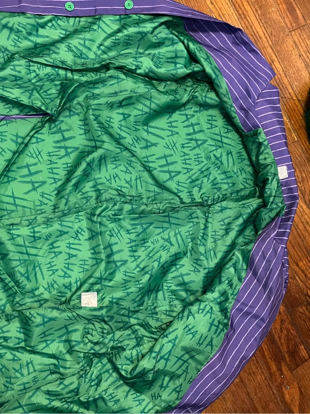 The “Joker” costume, size XL - Picture 2 of 3